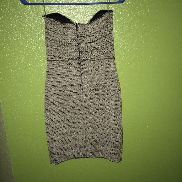 Strapless mini dress - Picture 2 of 4